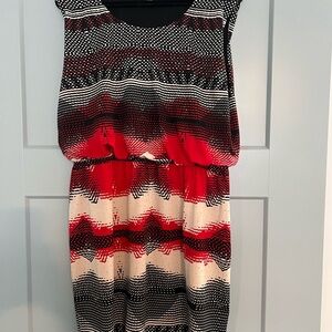 Acclaimed Women’s XL Red Black White Patterned Dress Chic Casual Stretch Dress